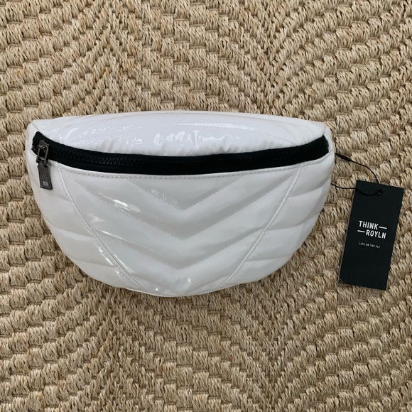 *NWT* THINK ROYLN LITTLE RUNAWAY BAG IN WHITE PATENT - Picture 1 of 5